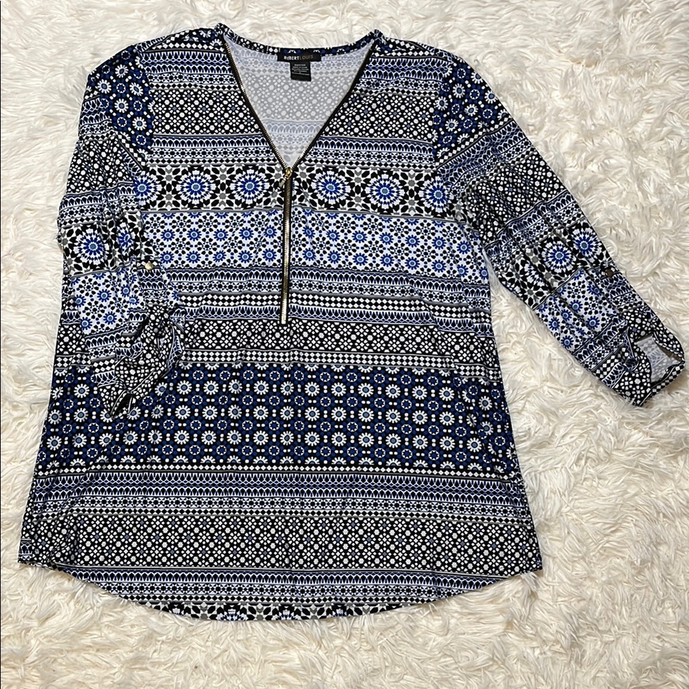☀️Robert Louis Blue and White Relaxed Top